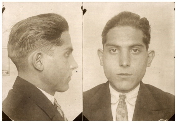 Foto segnaletica di Umberto Chionna