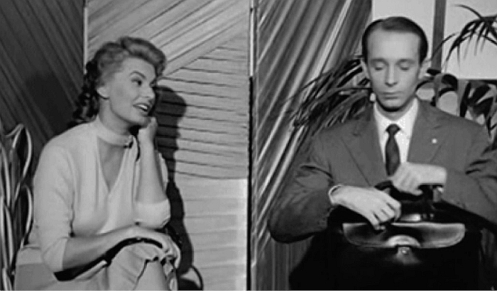 Sofia Loren e GIustino Durano nel film <em>La fortuna di essere donna</em>