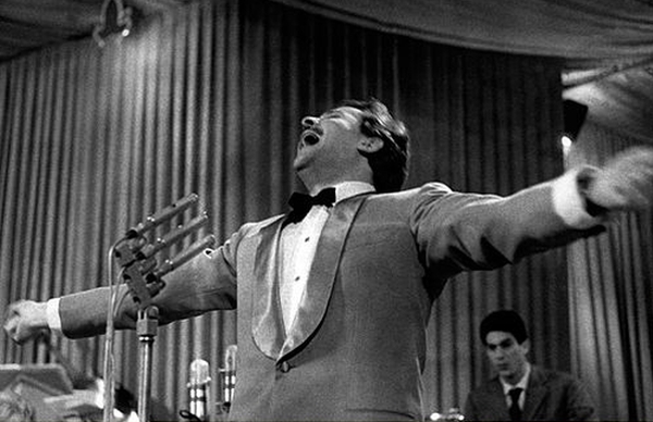 Il cantante pugliese Domenico Modugno (dal web)