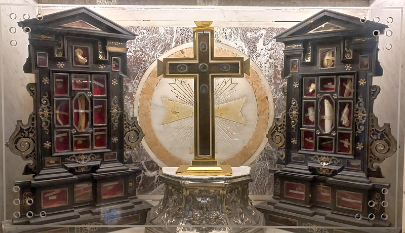 Brindisi, Santa Maria degli Angeli. Reliquiario di san Lorenzo