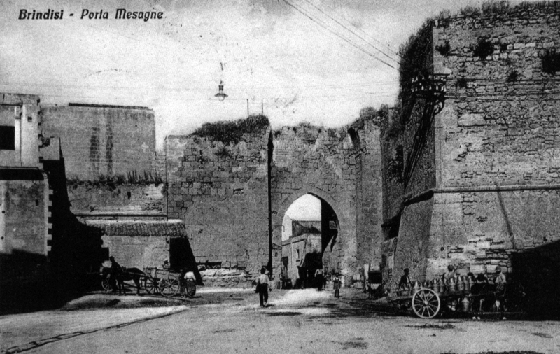 Porta Mesagne nel 1934