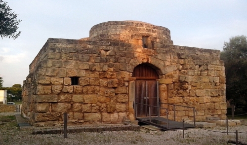 Chiesa di San Pietro a Crepacore - Unico esempio di connubio tra arte bizantina e longobarda, che richiama studiosi e visitatori da ogni parte d’Europa