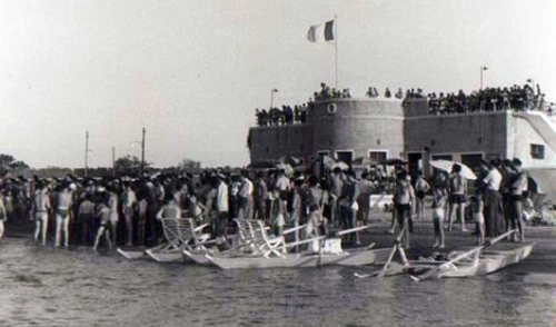 Il Ferragosto brindisino - <em>e la tradizionale mellonata a mare</em>