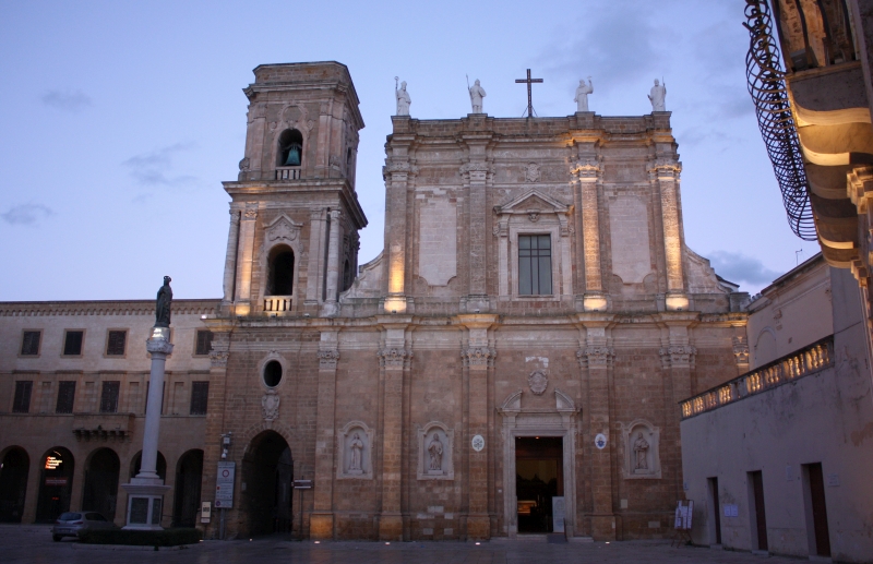 Brindisi. Cattedrale della Visitazione e San Giovanni Battista. Esterno