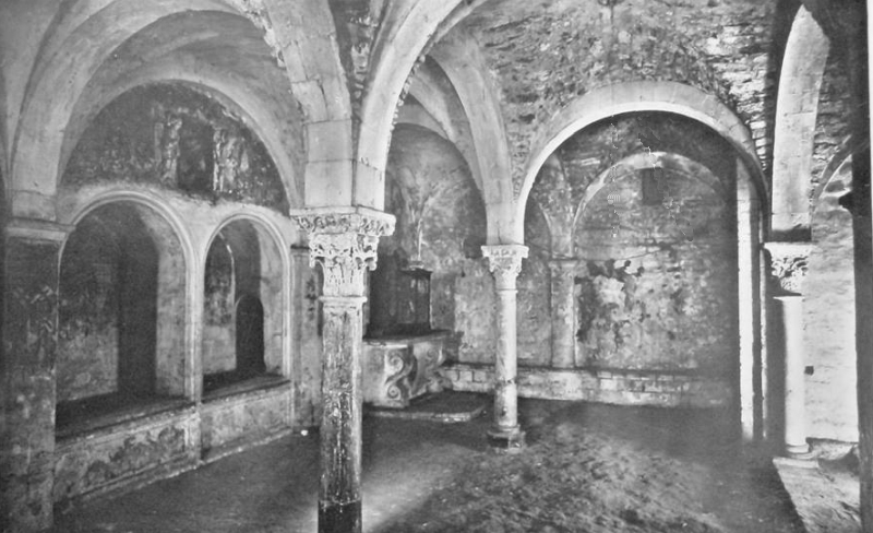 Brindisi. Chiesa di Santa Lucia. Foto d'epoca della cripta - coll. G. Membola(C)