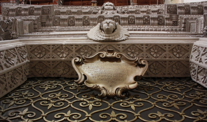 Brindisi. Chiesa di San Paolo eremita. Ingresso principale alla cappella, dettaglio