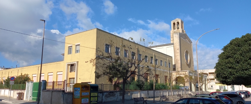 Brindisi. Chiesa Ave Maris Stella. Esterno