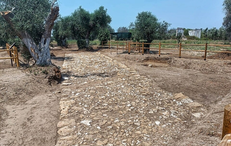 Muro Tenente, antico tracciato viario di epoca romana, probabile Via Appia – ph. Parco Archeologico