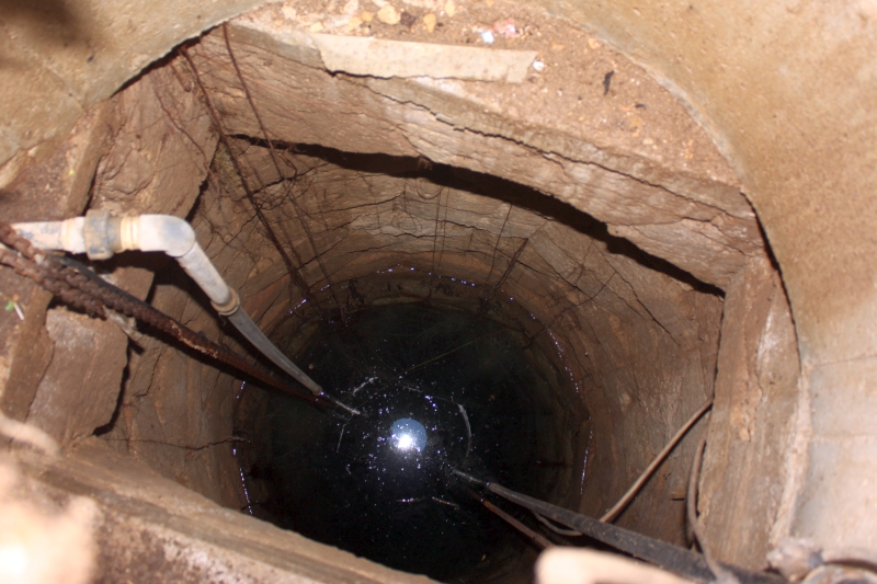 Il pozzo in una proprietà privata nell'area corrispondente a quanto indicato nel rilievo di Pasquale Camassa nel 1910