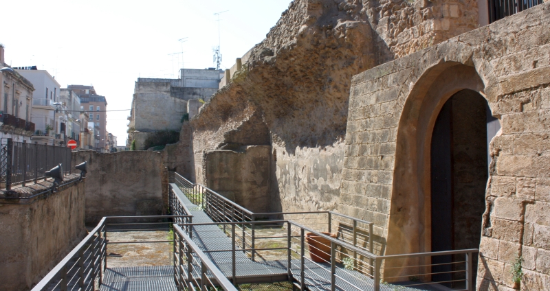 Le Vasche limarie, resti della cisterna vasca settentrionale. Si distingue l’attacco della volta a botte, successivamente demolita.