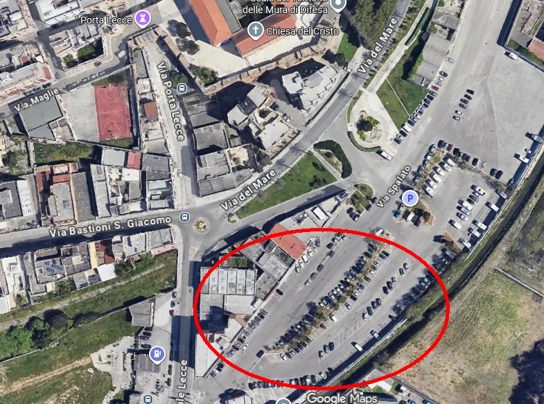 Brindisi, Porta Lecce. Cerchiata la possibile posizione dell'abbazia di Santa Maria Parvo Ponte