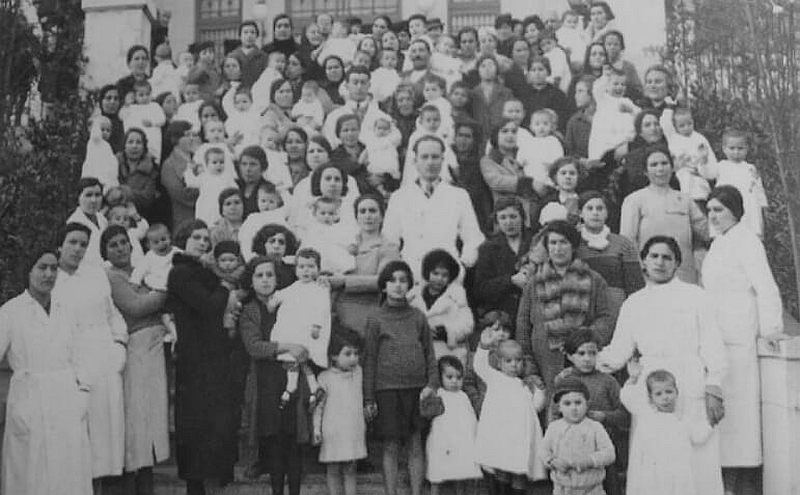 Brindisi, asilo "Principessa di Piemonte". Foto di gruppo