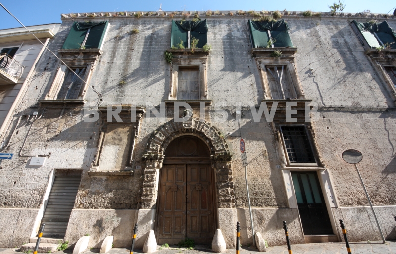 Brindisi. Palazzo Cafaro, prospetto