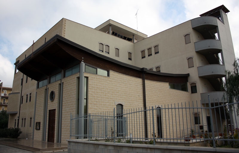 Brindisi. Chiesa di Santa Chiara. Esterno