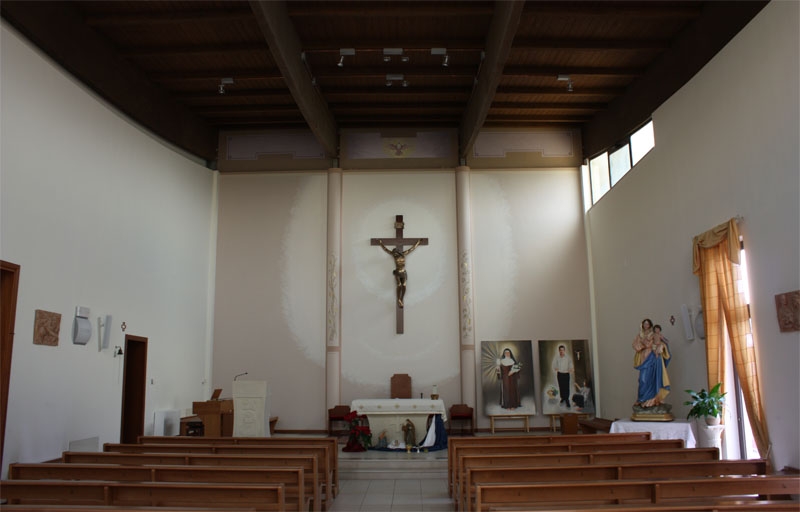 Brindisi. Chiesa di Santa Chiara. Interno