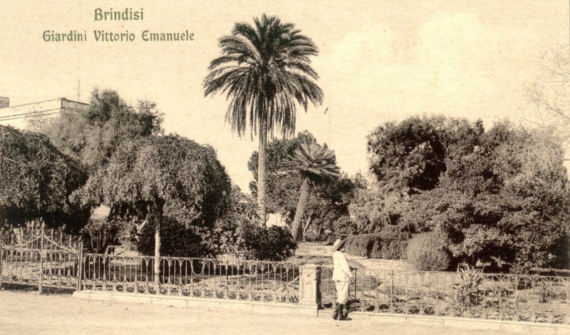 Brindisi. I Giardinetti di Piazza Vittorio Emanuele II