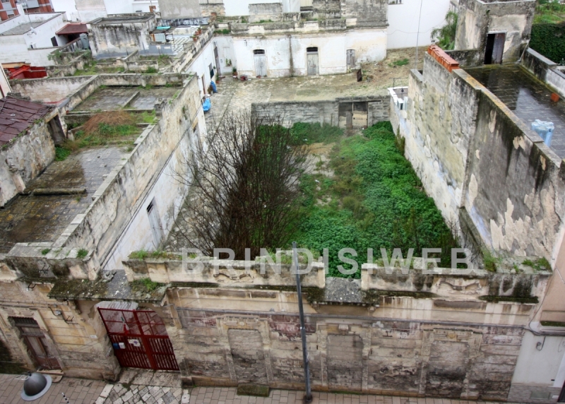 Brindisi, L'interno dell'ex Giardino della Danza visto dall'alto