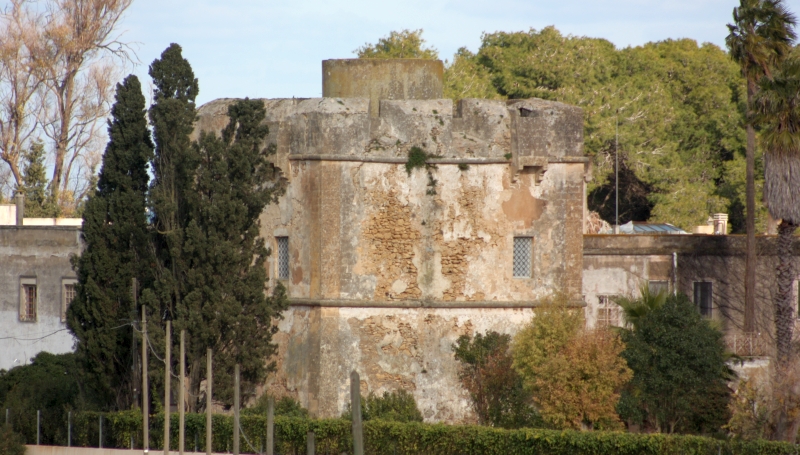 Brindisi. Masseria Mitrano e la sua torre