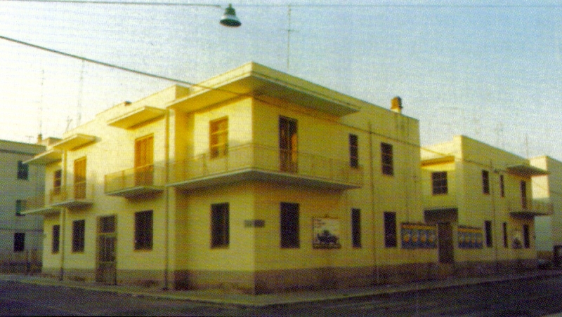 La scuola elementare Camassa nel 1988 - archivio G. Catanzaro