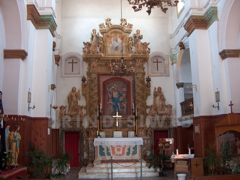 Cellino San Marco. Chiesa di San Marco, interno e altare barocco