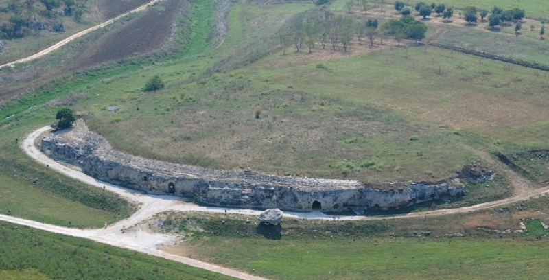 Veduta aerea del complesso delle grotte di San Biagio - foto M. De Maria