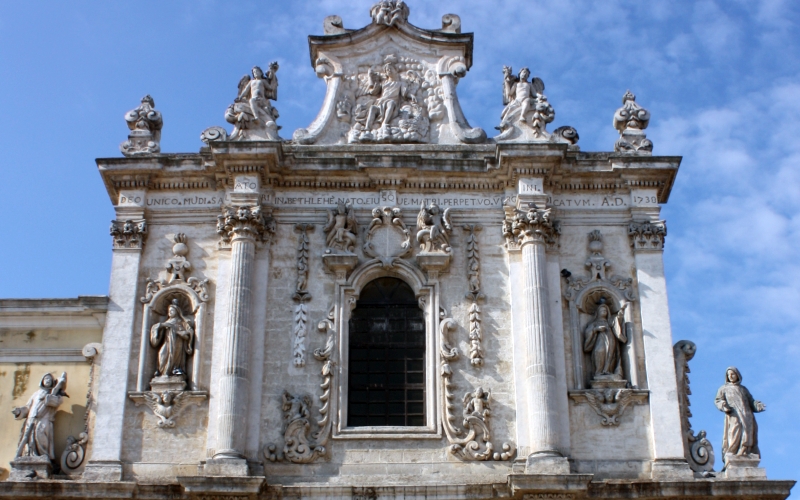 Mesagne. Chiesa di Santa Maria in Betlem. Facciata, ordine superiore