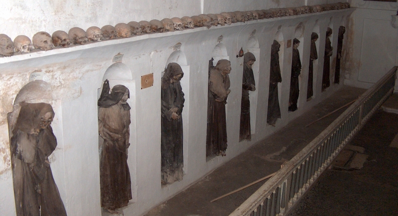 Oria. Cattedrale di Santa Maria Assunta in Cielo. Cripta delle Mummie