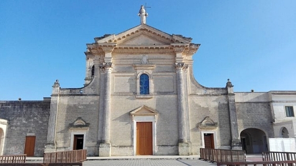 Oria. Santuario di San Cosimo alla Macchia. Esterno