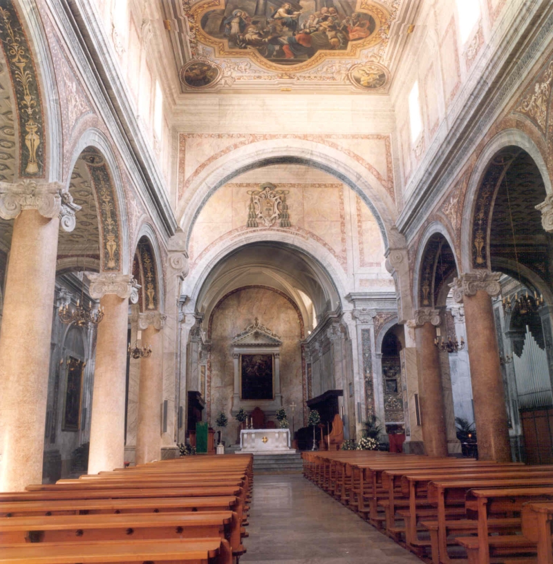 Ostuni. La Concattedrale. Interno