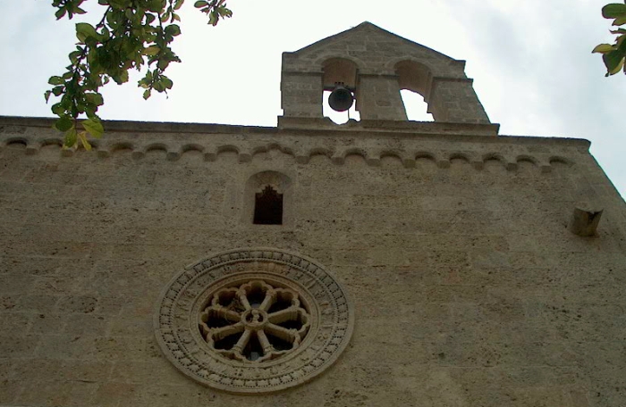 Ostuni. Chiesa Madonna della Nova. Dettaglio del prospetto