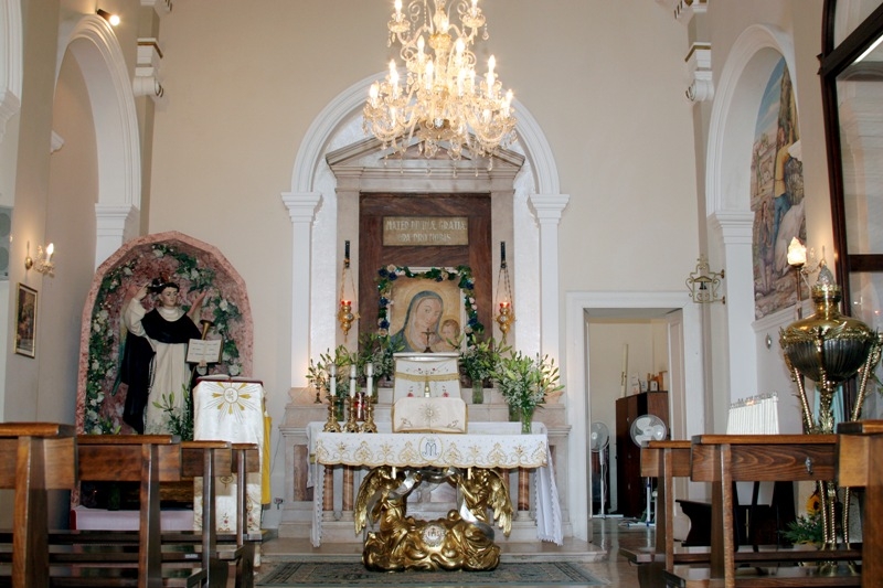 Sandonaci. Chiesa di Santa Maria delle Grazie. Interno