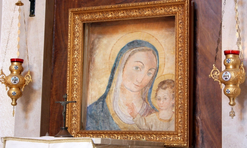 Sandonaci. Chiesa di Santa Maria delle Grazie. Icona quattrocentesca della Vergine