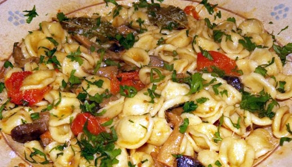 Orecchiette rucola e cardoncelli