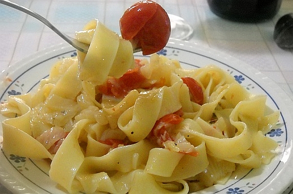 Tagliatelle al finocchio e pomodorini