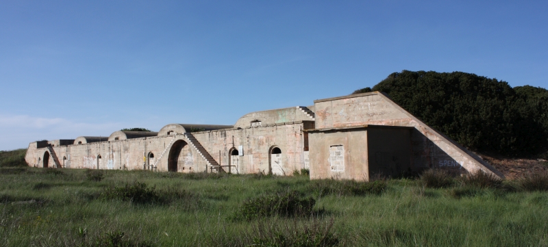 Batteria militare Menga - Punta Penne (ph. Mario Carlucci)