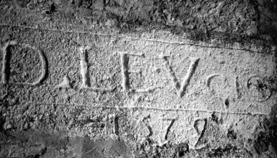 Brindisi. Castello Svevo. Iscrizioni incise nel 1575 sulle pareti della torre della ferrata(1)