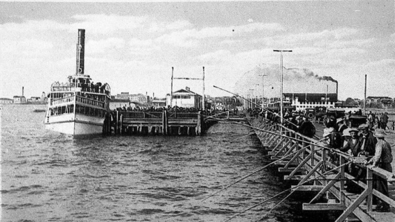 Il molo di St Petersburg (Florida)