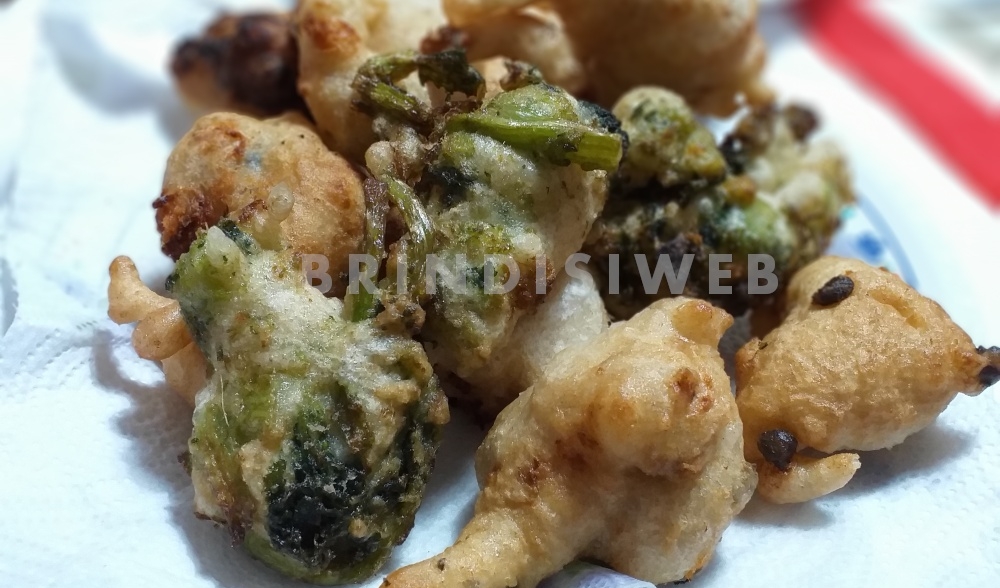 La tradizionali pettole con le rape e con i capperi della vigilia dell'Immacolata