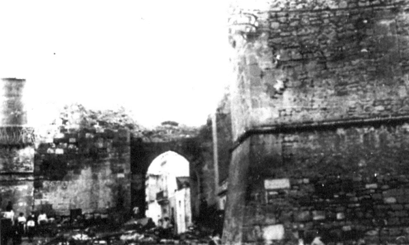 Porta Mesagne Porta Mesagne dopo il crollo del 1925