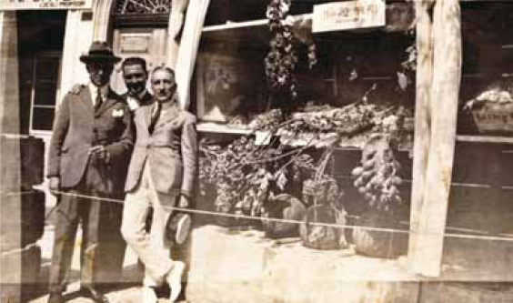 Brindisi. Stand «Tommaso Guadalupi e Figli» alla Fiera Campionaria 1925 (IV.35)