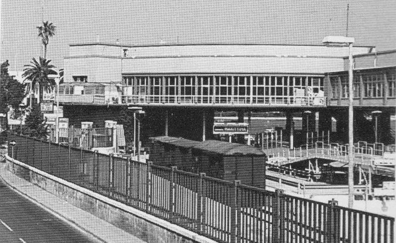 La stazione di Brindisi Marittima con la rampa di carico e scarico delle vetture