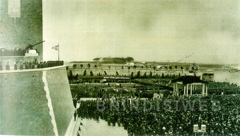 Inaugurazione del Monumento al Marinaio d'Italia (4 nov. 1933)