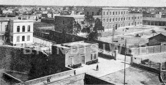 La caserma di artiglieria Ederle vista dal castello svevo - 1919