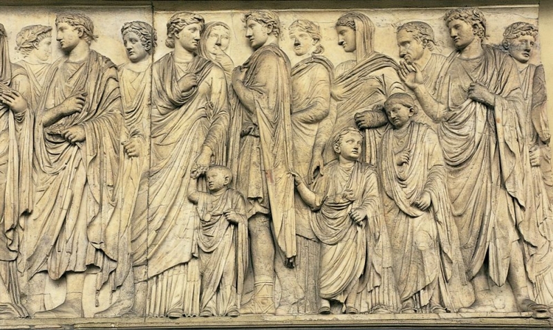 Roma, Ara Pacis Augustae (Altare della Pace Augustea, 9 a.C.). Particolare del pannello, lato sud, della processione della famiglia di Augusto