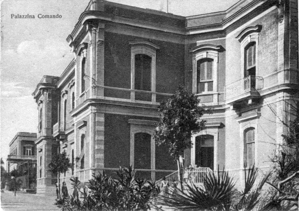 Brindisi. Castello Svevo. Palazzina comando