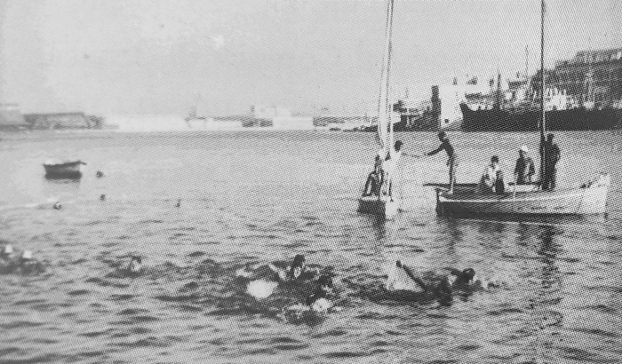 Partita di pallanuoto nel porto interno(1)