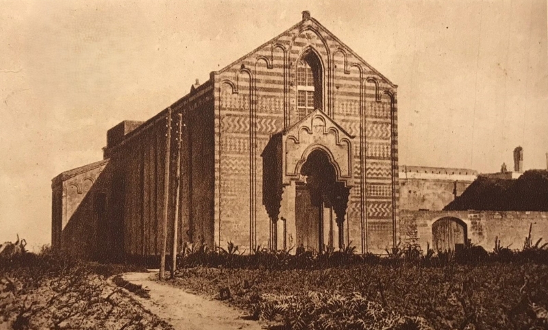 Cartolina d'epoca della chiesa di Santa Maria del Casale