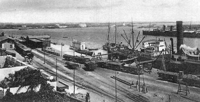 Stazione del porto di Brindisi e scalo della Peninsulare