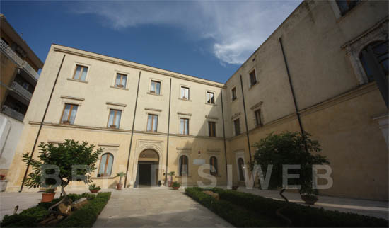 Ingresso ex Corte d'Assise: Sala della Colonna